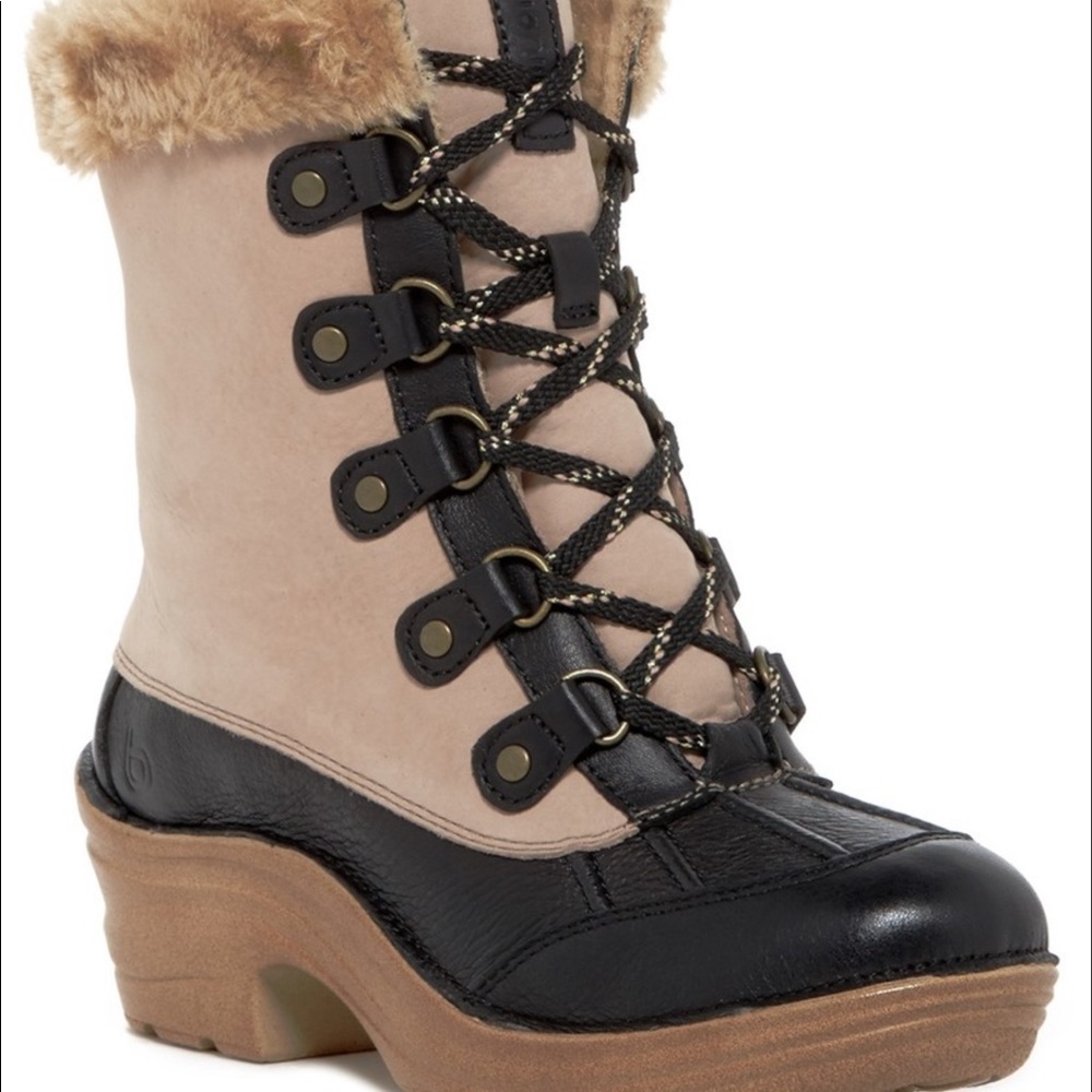 NWOB Bionica Rosemount Faux FurLined Boot